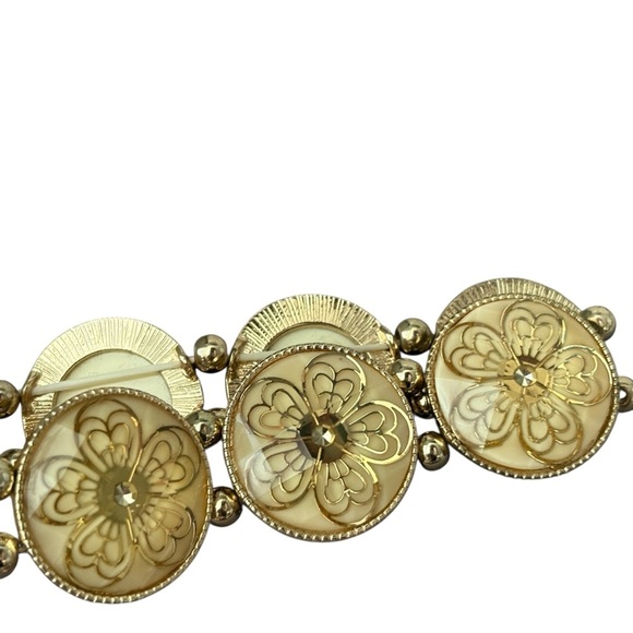 Lot of 6 Gold Tone Bracelets Victoria Secret Reiss - Picture 4 of 11